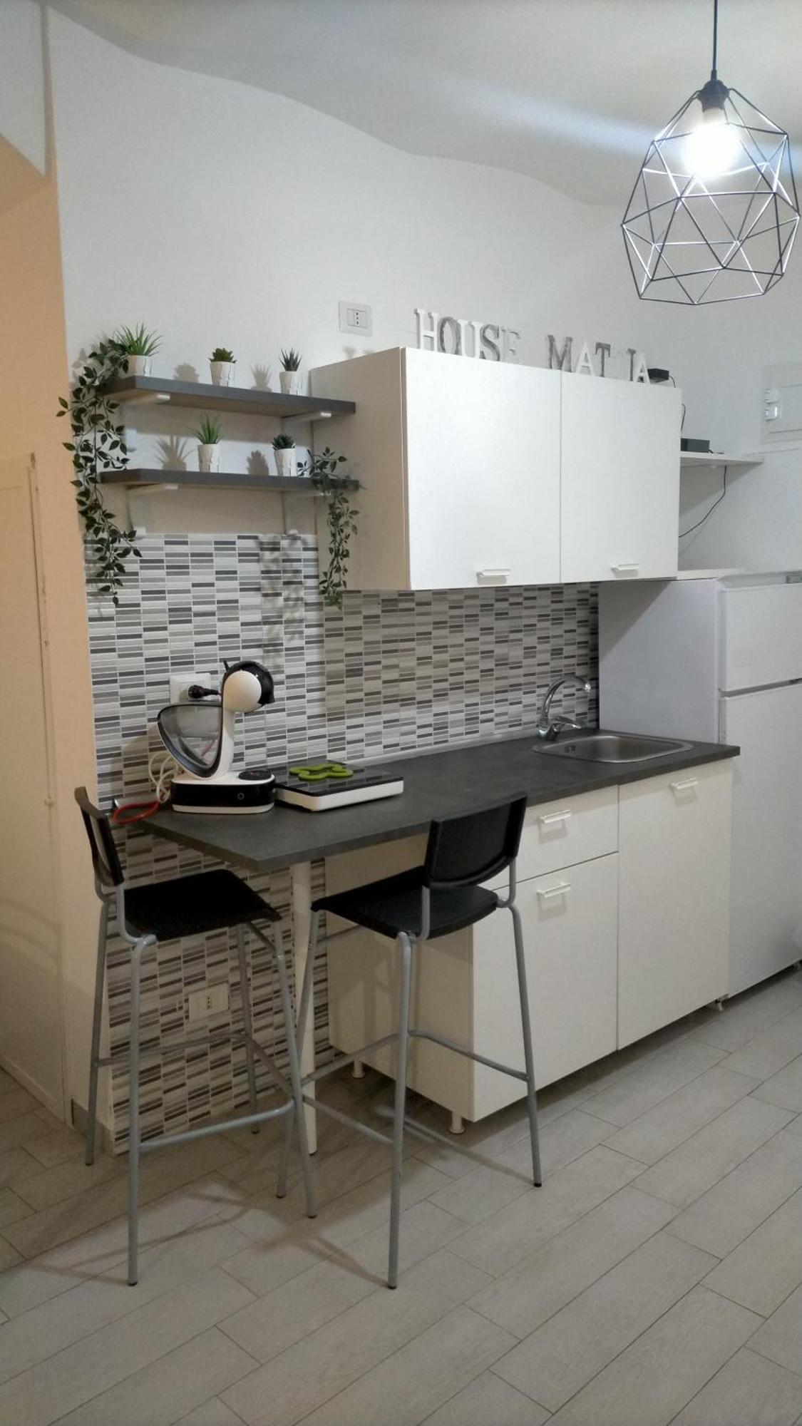 House Mattia Apartment Бари Екстериор снимка