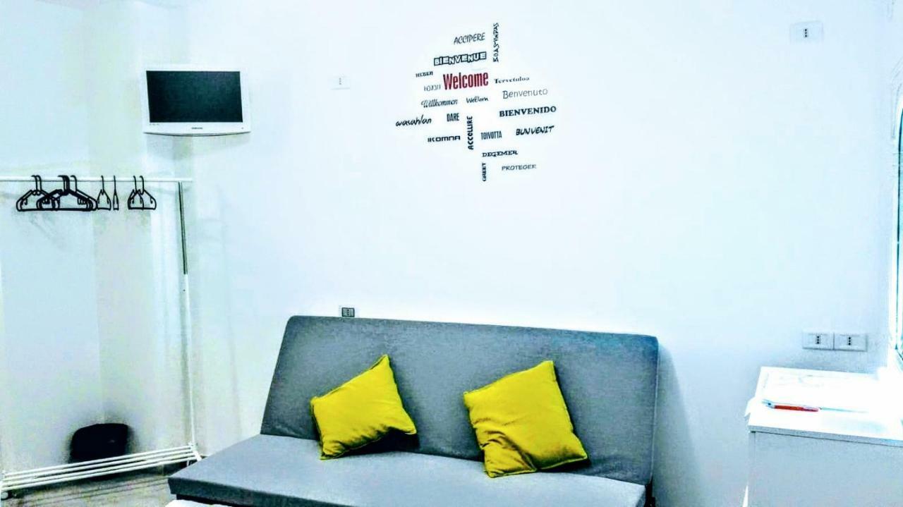 House Mattia Apartment Бари Екстериор снимка